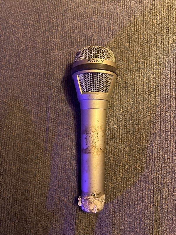 Sony F-520 Dynamic Microphone